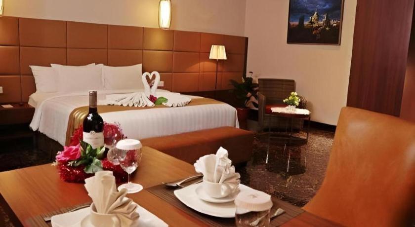 Atrium Premiere Cilacap Zewnętrze zdjęcie