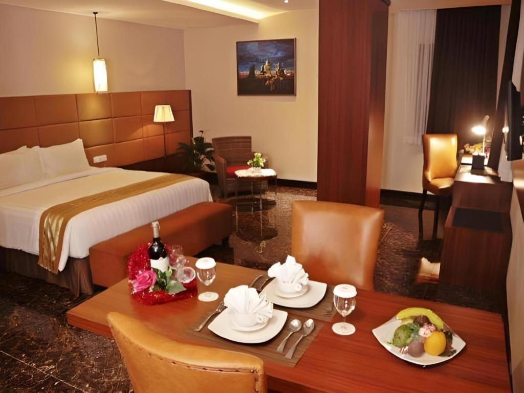 Atrium Premiere Cilacap Zewnętrze zdjęcie