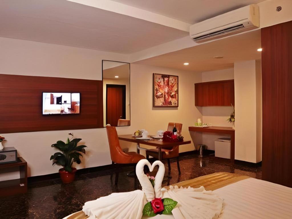 Atrium Premiere Cilacap Zewnętrze zdjęcie