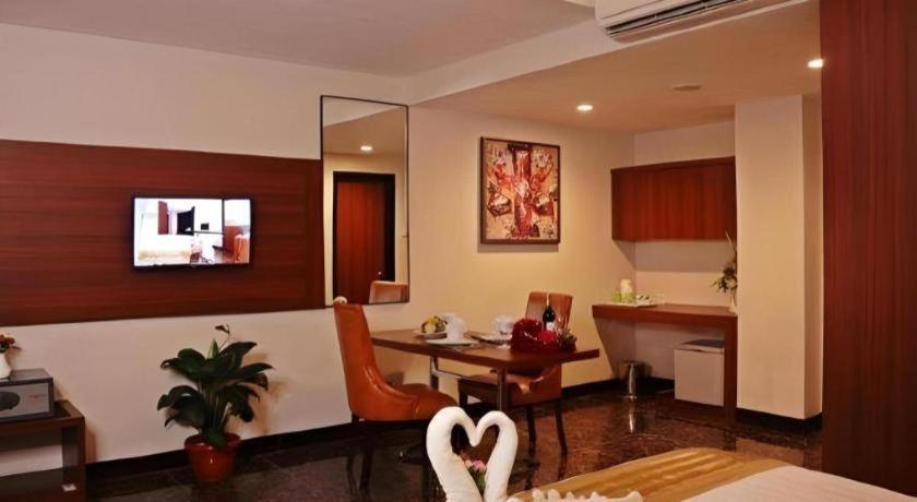 Atrium Premiere Cilacap Zewnętrze zdjęcie