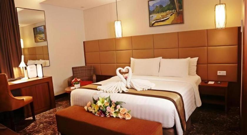 Atrium Premiere Cilacap Zewnętrze zdjęcie