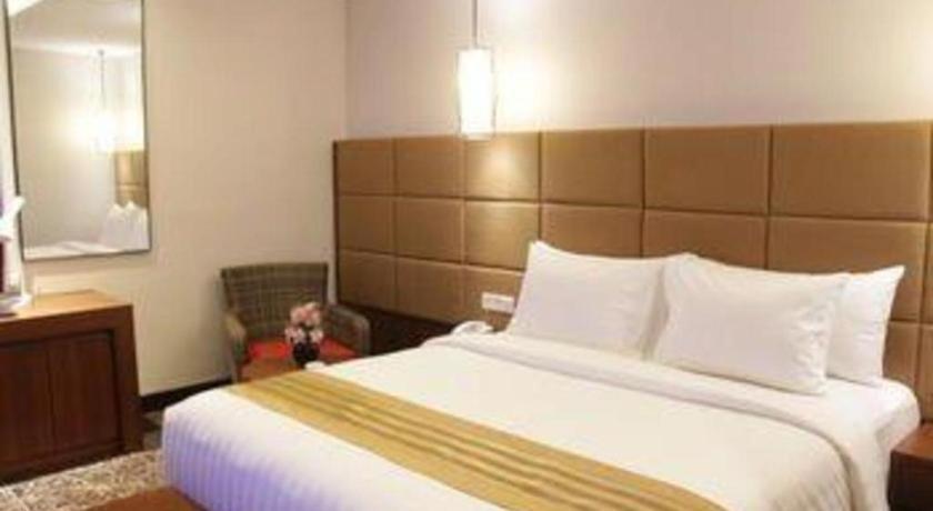 Atrium Premiere Cilacap Zewnętrze zdjęcie