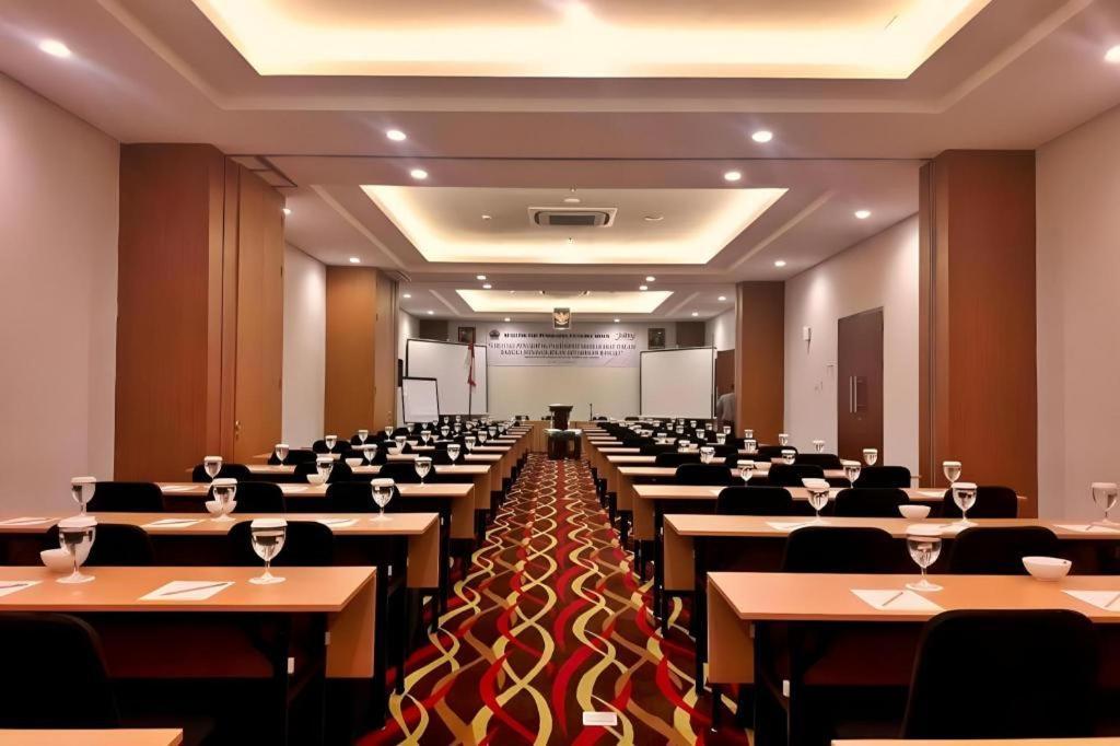 Atrium Premiere Cilacap Zewnętrze zdjęcie