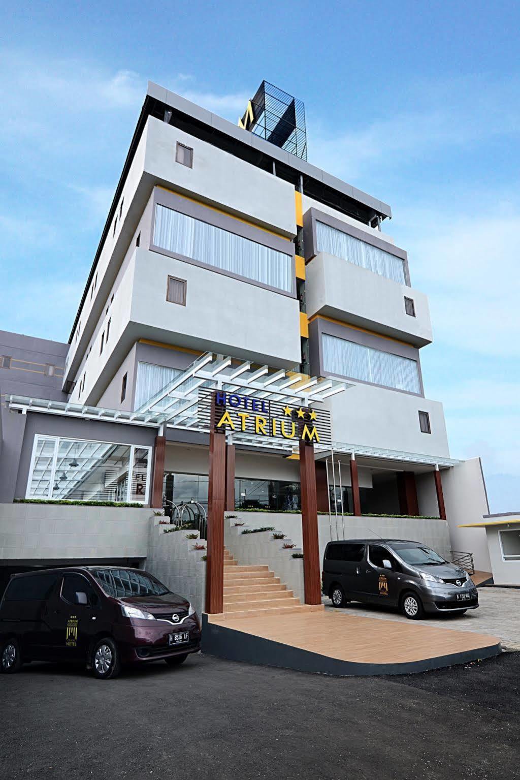 Atrium Premiere Cilacap Zewnętrze zdjęcie