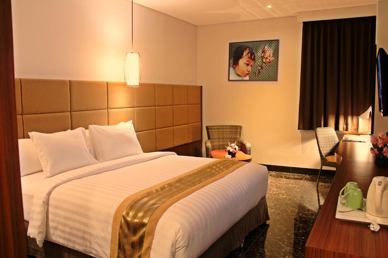 Atrium Premiere Cilacap Zewnętrze zdjęcie