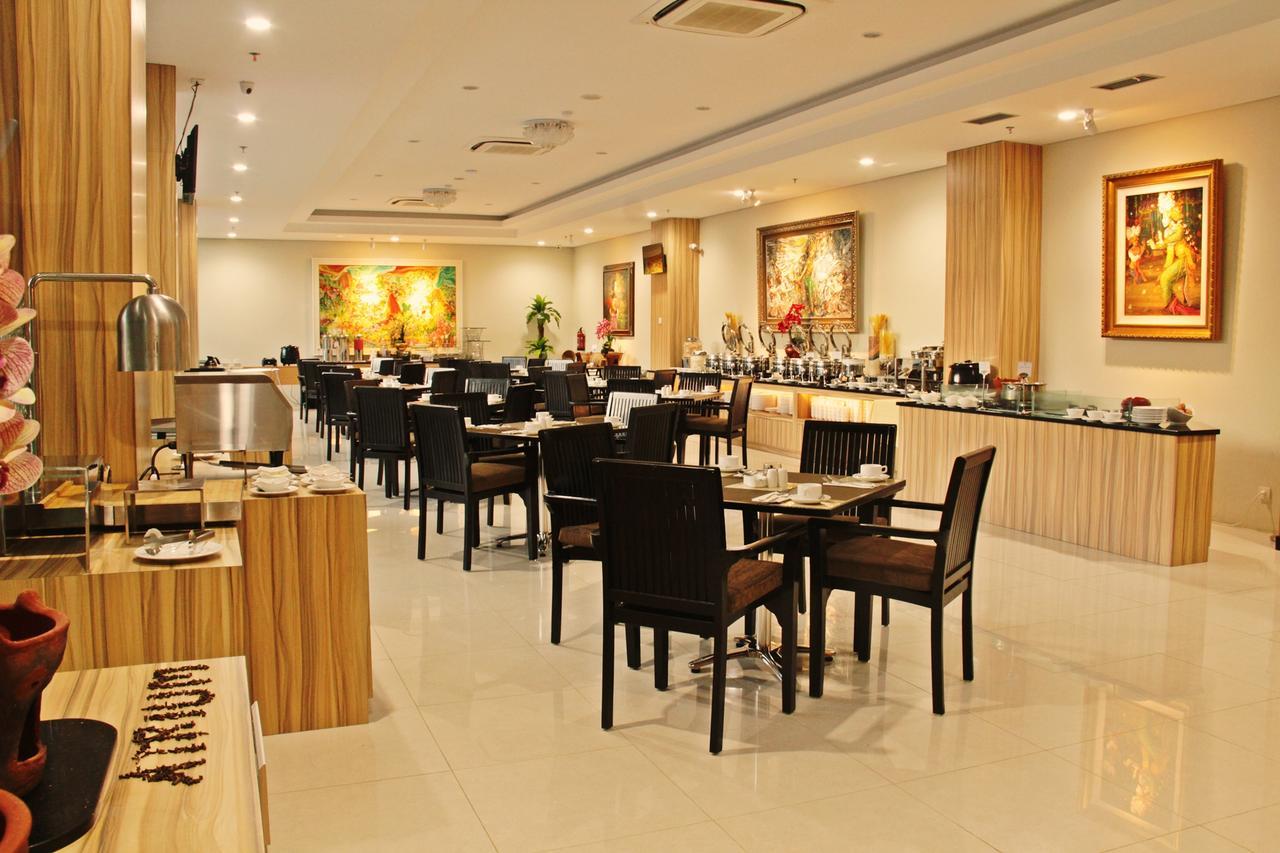 Atrium Premiere Cilacap Zewnętrze zdjęcie