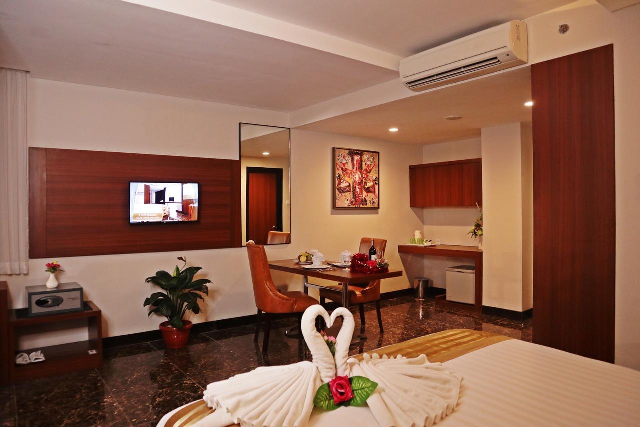 Atrium Premiere Cilacap Zewnętrze zdjęcie
